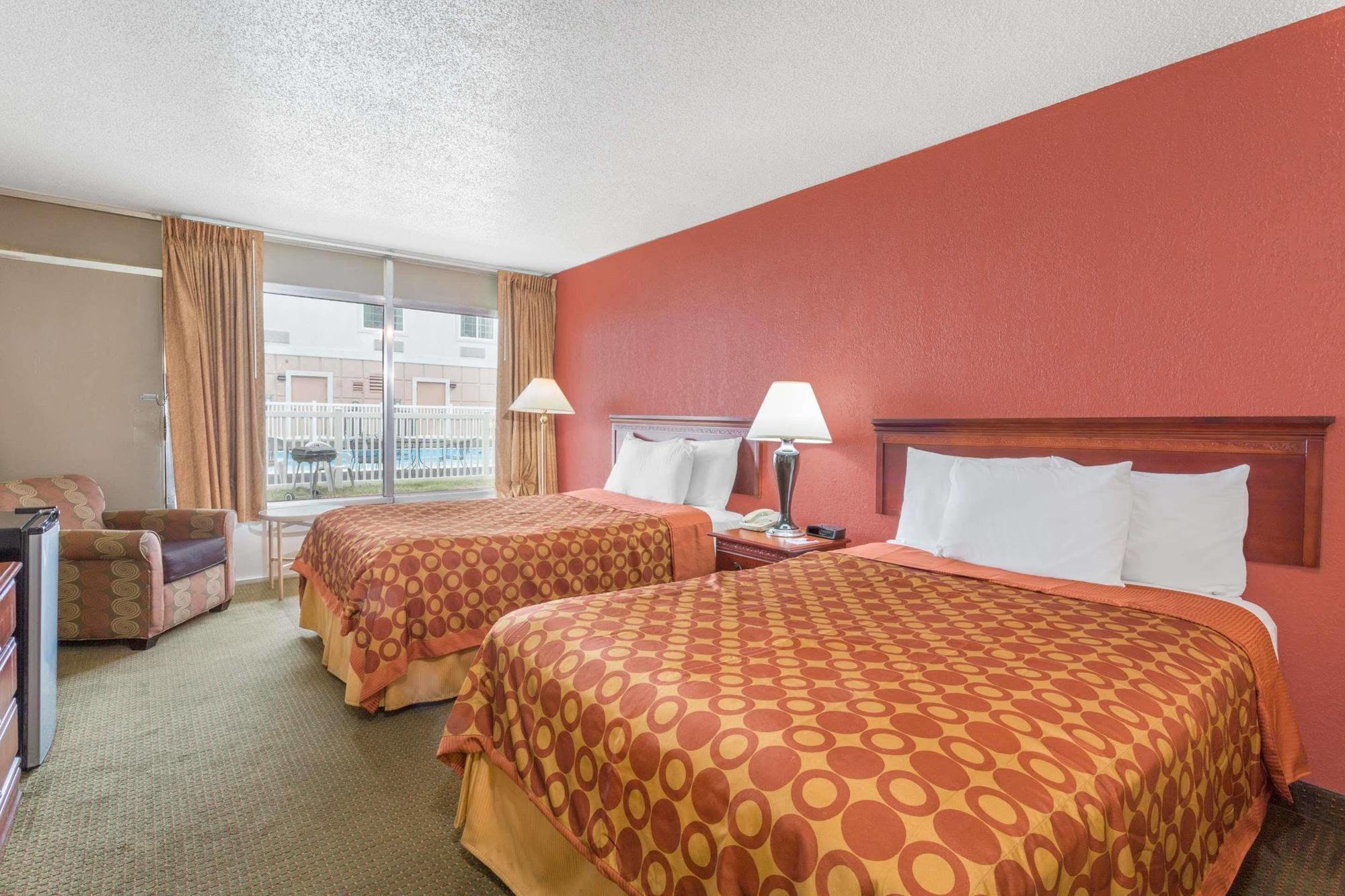 Motel Ramada By Wyndham Harrisonburg Extérieur photo